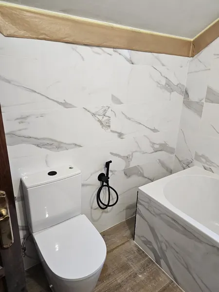 Baño Principal — Mármol y Roble — foto 3