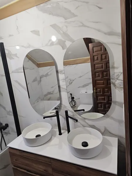 Baño Principal — Mármol y Roble — foto 8