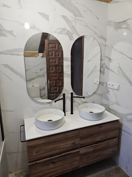 Baño Principal — Mármol y Roble — foto 9