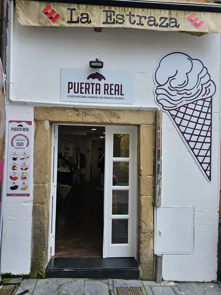 Local — Heladería Artesana Puerta Real — foto 1
